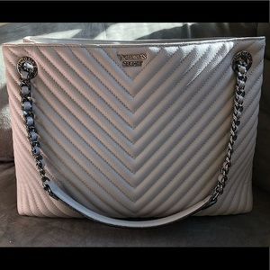 Victoria’s Secret Chevron Shoulder Bag (Grey)